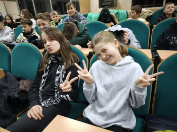 6d5c35e6-0586-44b8-b38b-beeb3fa0c553