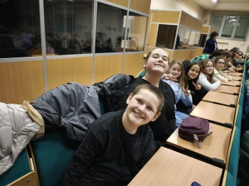 b428dfc2-b3e7-4533-ab7c-94c22af14aed