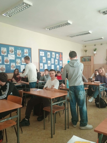 290b2773-7466-4e14-9d0b-ecf4f12f78cd