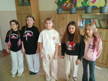 aae594a5-fa3e-4dd9-a0f9-bca5c48ca9ec