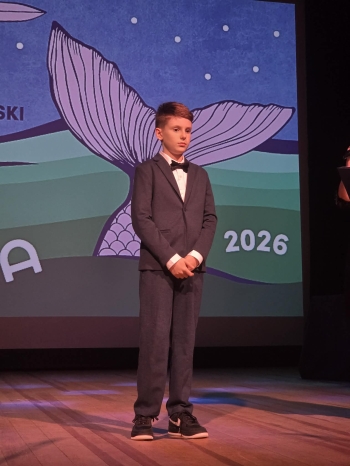 de003061-787f-40ab-9e1a-4f16b249c71c