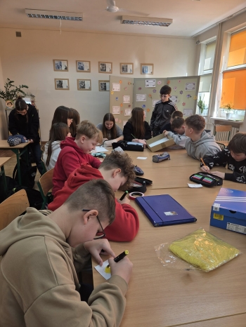 d9c4b11f-b0cf-448c-bd91-6fc93e9089c5