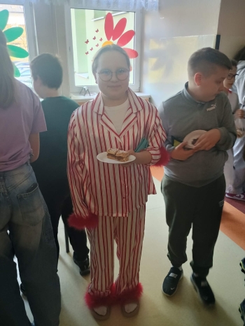 65c5c3ea-356a-476b-a5f8-99d50c7fdb8f