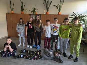 fe4efdc7-66db-4230-a88d-0ca1546cfdac