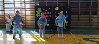 64317475-c374-480f-8c40-0e8a956a0696