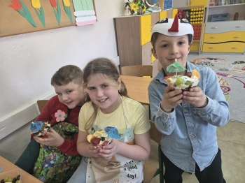 dc3d98e4-daf8-41d6-919a-181f412e9ccf