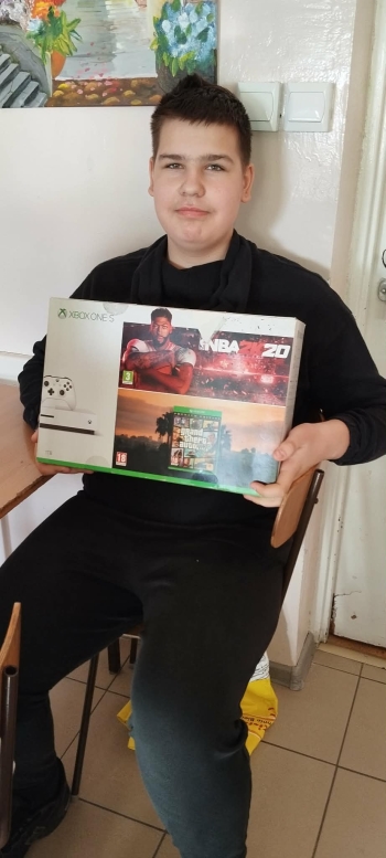 3c9b47fc-7110-4f8e-bac1-12a4a87ff647