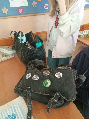 6f915963-e795-41f8-a423-cdf3234c20f1