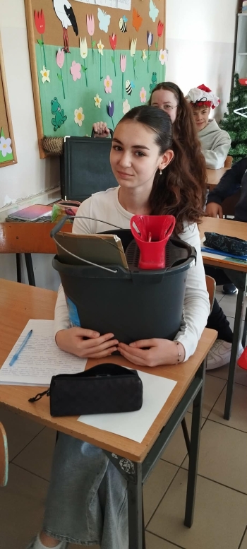 64824601-36df-4b86-bcce-8ec72deaf912