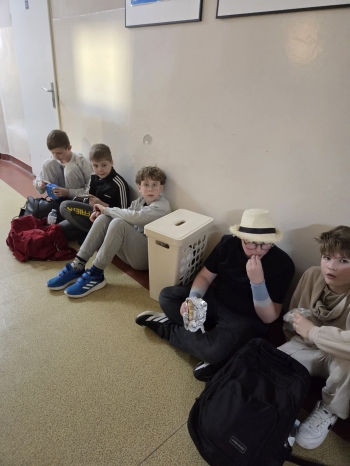 abb0353a-d6db-4125-a0ea-8b8a6168b947