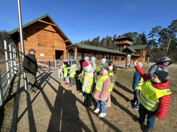 21fd2330-026b-48e8-9908-0f4cd2632798