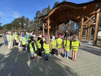 a7d127fe-6db4-4f02-8703-8112c885aa76