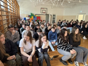 1e4caa82-c2b1-4aa7-9fb3-4e9977128f47