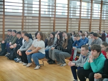 4034d068-a178-4736-95f9-5c470e5f5ced