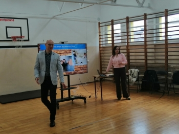 b6c491ea-86fe-4c08-b207-922df9148147