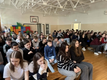 d619f612-0736-48e3-b1bd-e461b52df50d