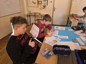 e053cbce-265b-435e-a052-58906f8fea90