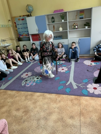 066c081f-dc77-47b3-bcbd-63de7c6d5d68