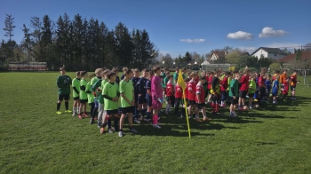 a0a9279f-0ff2-4fd6-8f12-b3240273702c