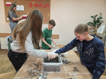 aff6763c-90a2-4635-a87a-144051eac596