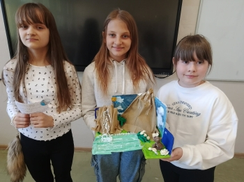 f8569d8c-e3ad-43e1-a975-762d365c73d9