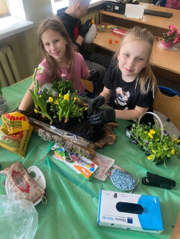 222a7d6b-ac42-44bc-b902-832582666af4