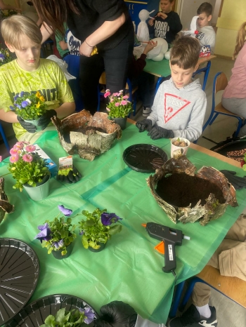 400c2885-afa9-49d0-b6a4-2b08a352aaec