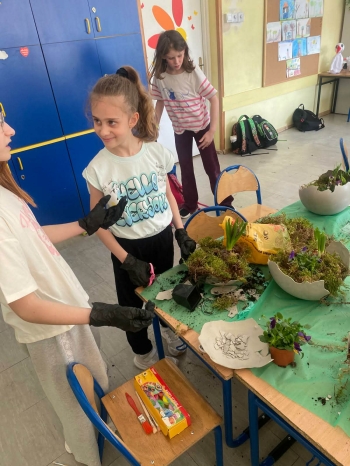 873dc4e0-6cd0-4c42-9aca-aec17bf1d1ea