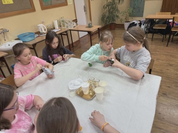 3f12fa98-04c5-4a9e-a4b4-99038db26e9d