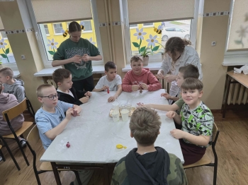 4ff8e8a9-21de-494d-b46c-d4f553ad4870