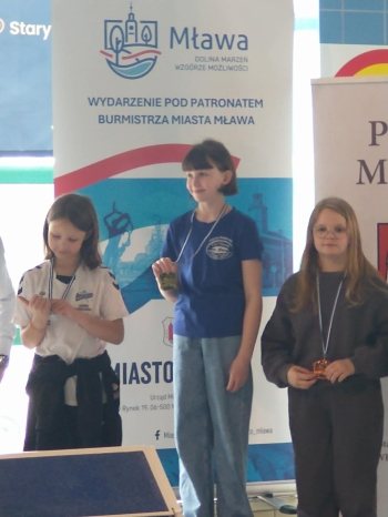 93775909-e314-463a-b298-34ac2ae5d768