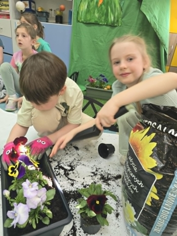 c71ecb93-f099-43d1-90dc-b9ca82f1b23c