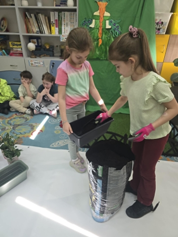 c76f3d24-e436-48ed-8026-6c6e4478ba33