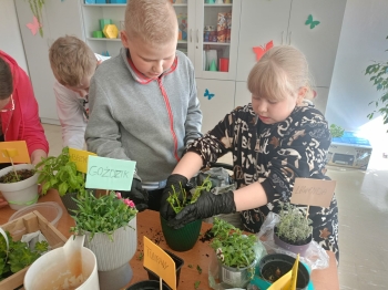 4840de27-6e0d-4e08-b248-02ad40e94590