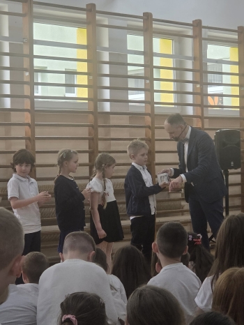 db534f9f-8729-4347-a0ef-ad92d62c172c