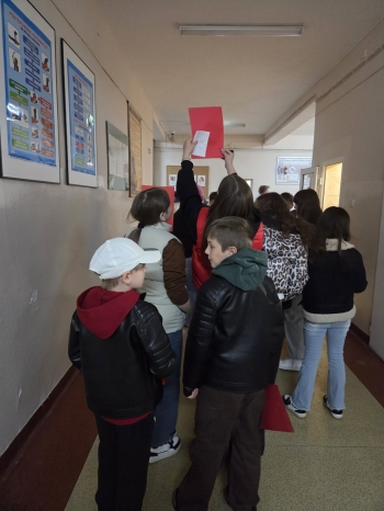 cf57e162-e70a-4bea-8637-5db55d3d761e