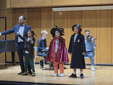 Koncert Agencji Artystycznej ''Pozytywka'' pt. ''Nad pięknym, modrym Dunajem''.