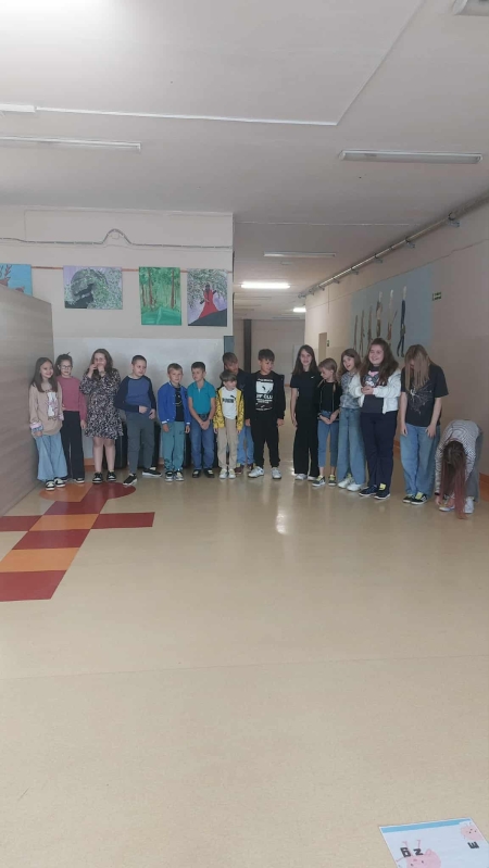 Uczniowie utrwalali zasady ortograficzne w ruchu