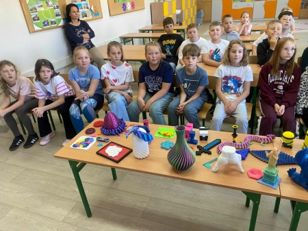 Uczniowie klasy III a uczestniczyli w interesujących zajęciach z robotyki