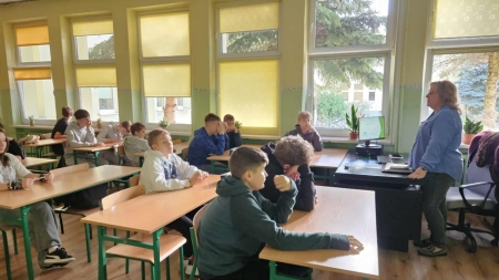 „MŁODZI u progu kariery”