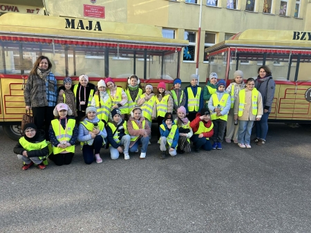 Wyjazd uczniów z klasy 2 d Mławską Kolejką Turystyczną do Zagrody Żubrów...