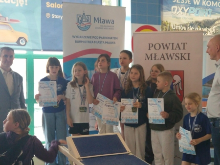 17 kwietnia na mławskiej pływalni odbyły się zawody pływackie...