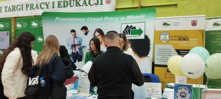 Uczniowie klas ósmych mieli okazję uczestniczyć w Mławskich Targach Pracy i Edukacji