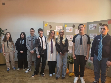 Z okazji Dnia Chłopaka w naszej szkole odbyła się wyjątkowa i pełna humoru zabawa – Dzień 